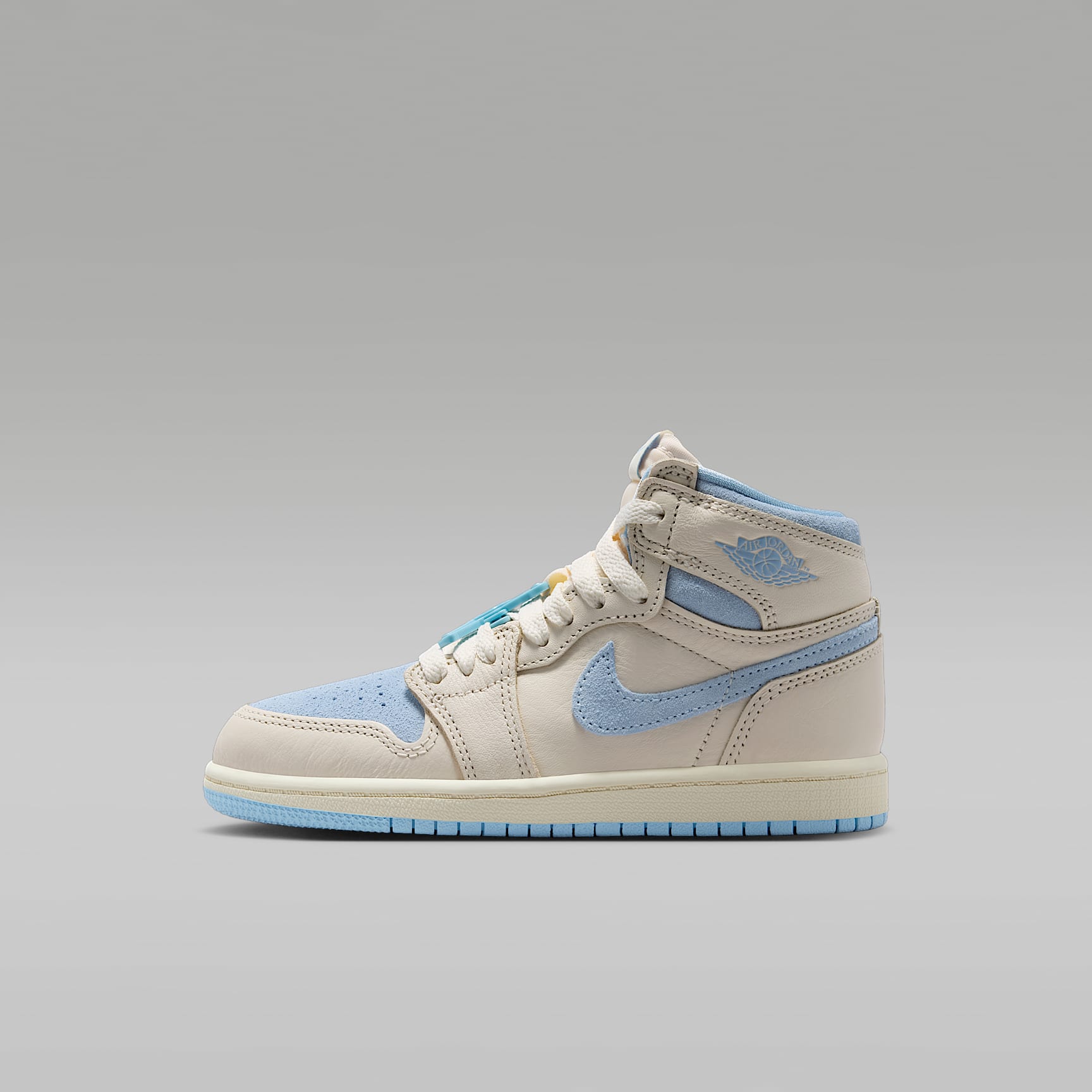 NIKE公式】ジョーダン 1 レトロ HIGH OG リトルキッズシューズ NIKE公式】ジョーダン 1 レトロ HIGH OG リトルキッズシューズ